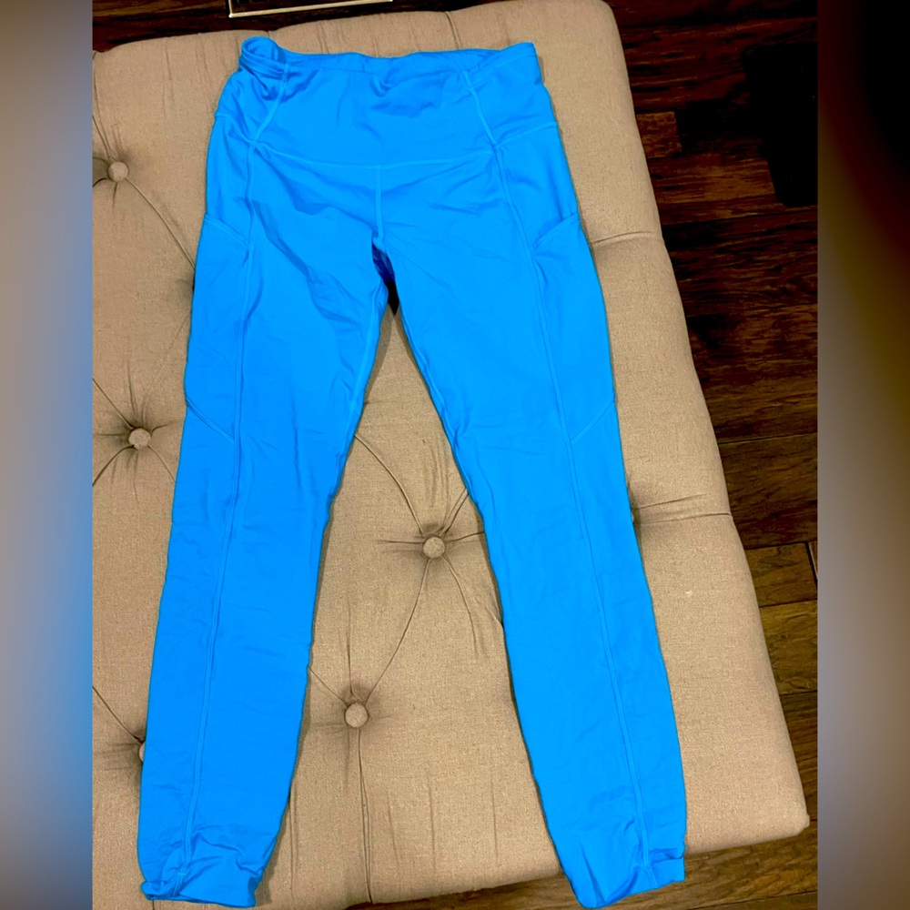 Lululemon 7/8 length blue fast and free leggings size 8
